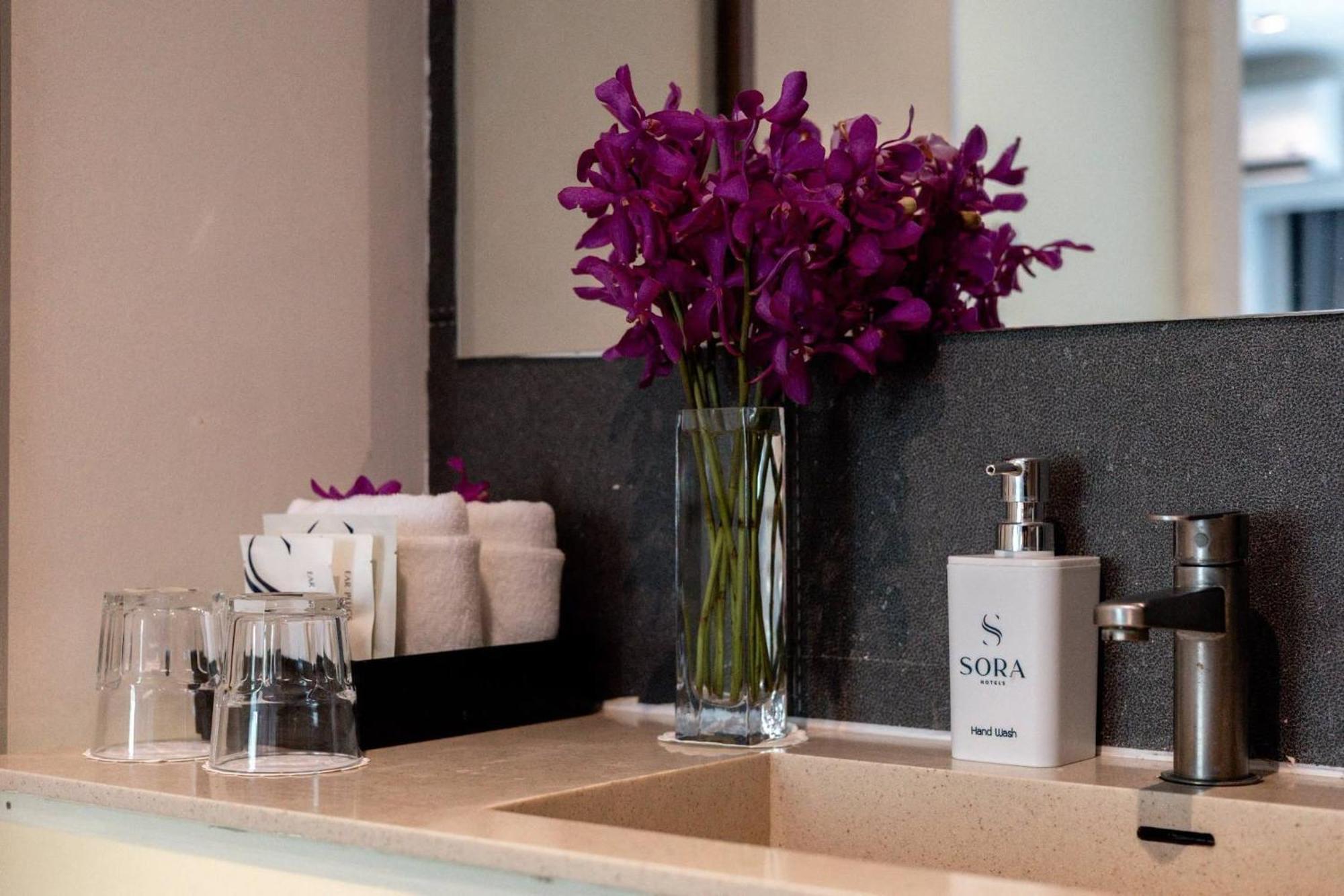Executive Corner Room